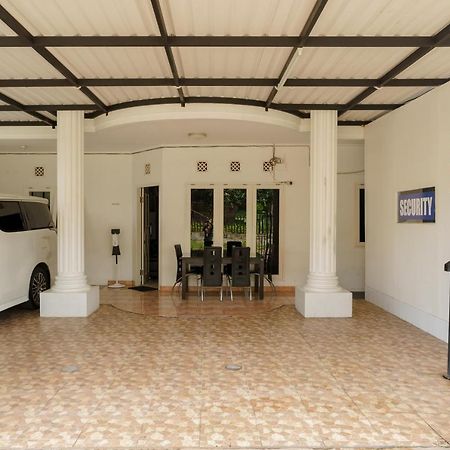 Fast Hous Syariah Bogor Mitra Reddoorz Exterior foto